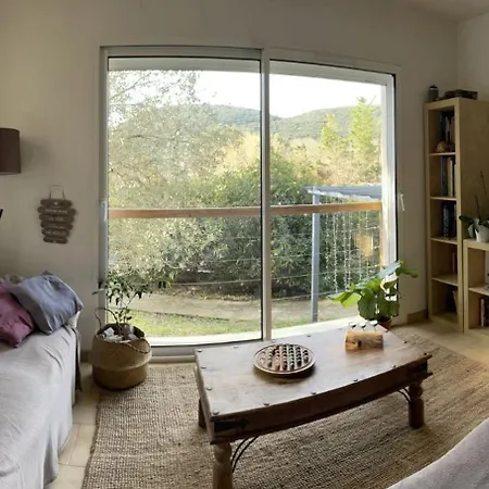 Proche Riviere Et St-guilhem-le-desert La Boissière